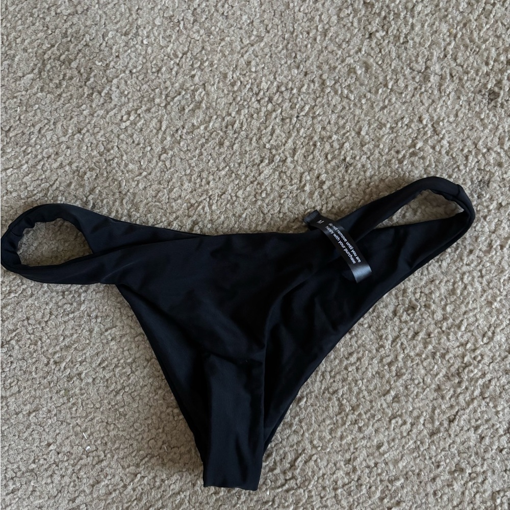 Ark Swimwear cheeky bikini bottoms black medium NWT